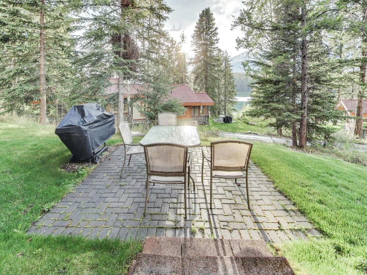 Patricia Lake Bungalows Jasper Exterior foto