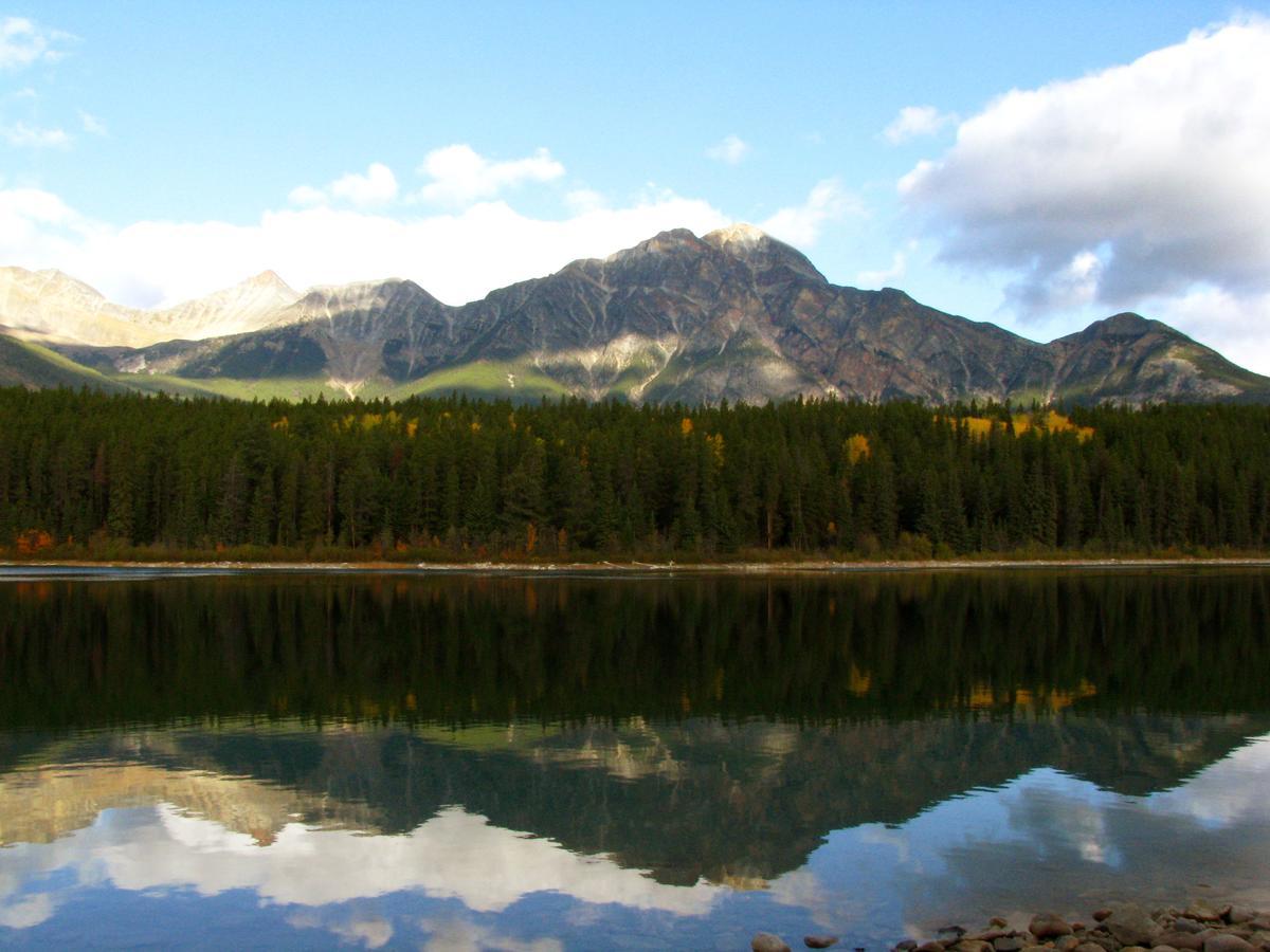 Patricia Lake Bungalows Jasper Exterior foto
